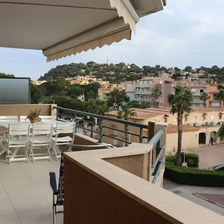 Apartment Climatise Avec 2 Chambres, Terrasse Et Garage A - Fr-1-100-218 *